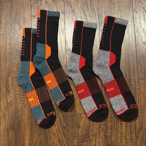 BOMBAS size XL - 2 pairs 4 total NWOT Hex-Tec Half Calf